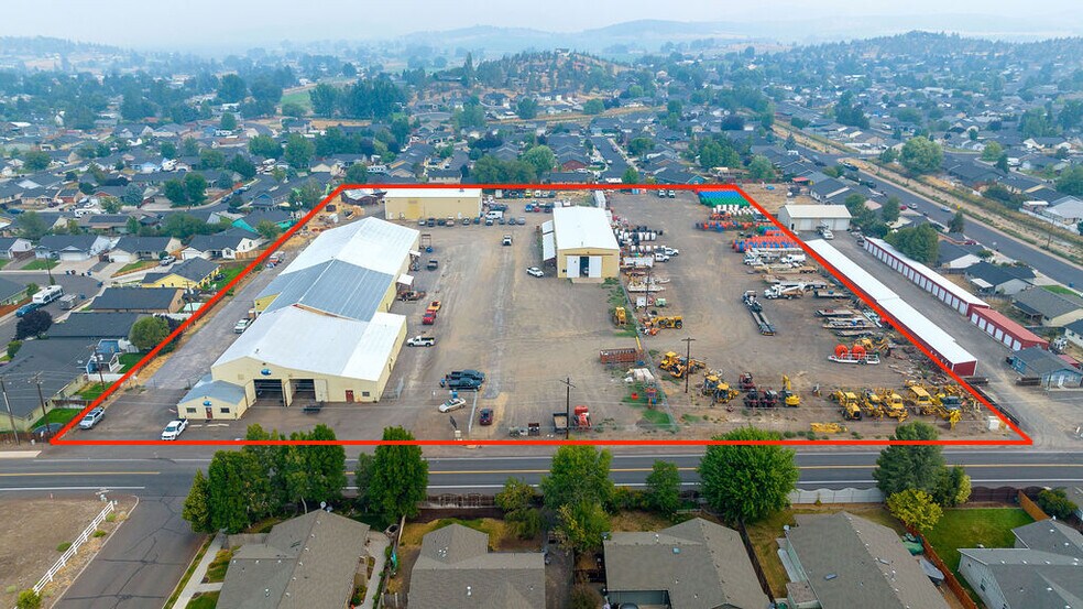 More Photos Of 701 Peters Rd, Prineville Manufacturing For Lease