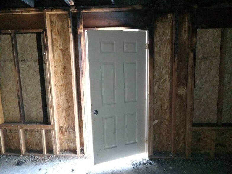 More Photos Of 11807 Main St, Fort Jones Storefront Retail Office For Sale