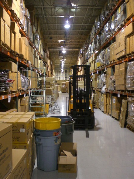 More Photos Of 11333 Pagemill Rd, Dallas Distribution For Sale