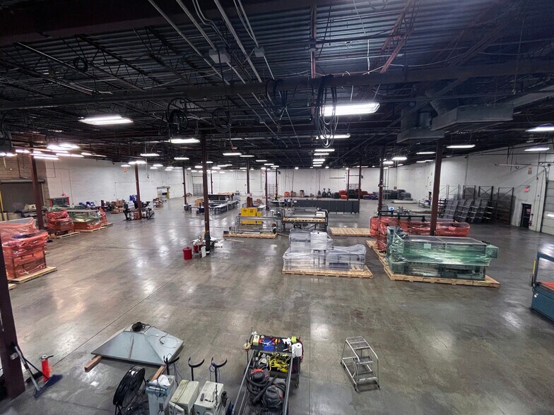 More Photos Of 21 Elm St, Watervliet Manufacturing For Sale