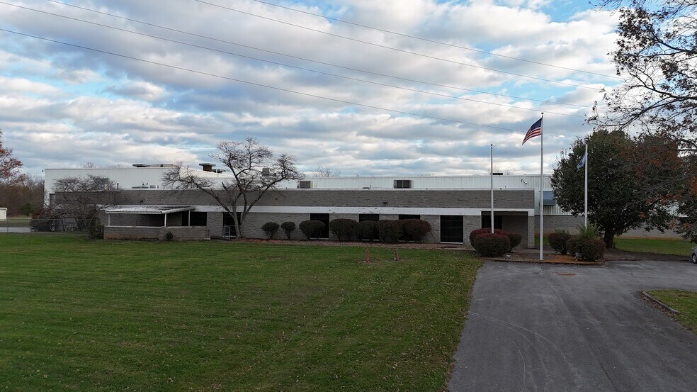 More Photos Of 188 Earl Davis Dr, Russellville Manufacturing For Lease