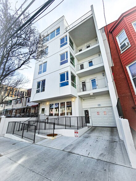 More Photos Of 686 Eagle Ave, Bronx Apartments For Sale