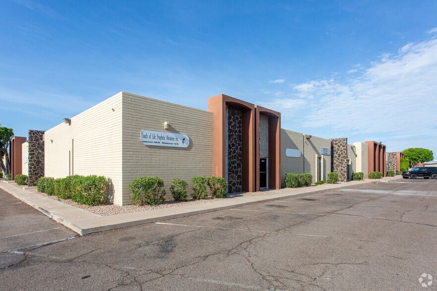 More Photos Of 3002-3066 W Clarendon Ave, Phoenix Unknown For Lease