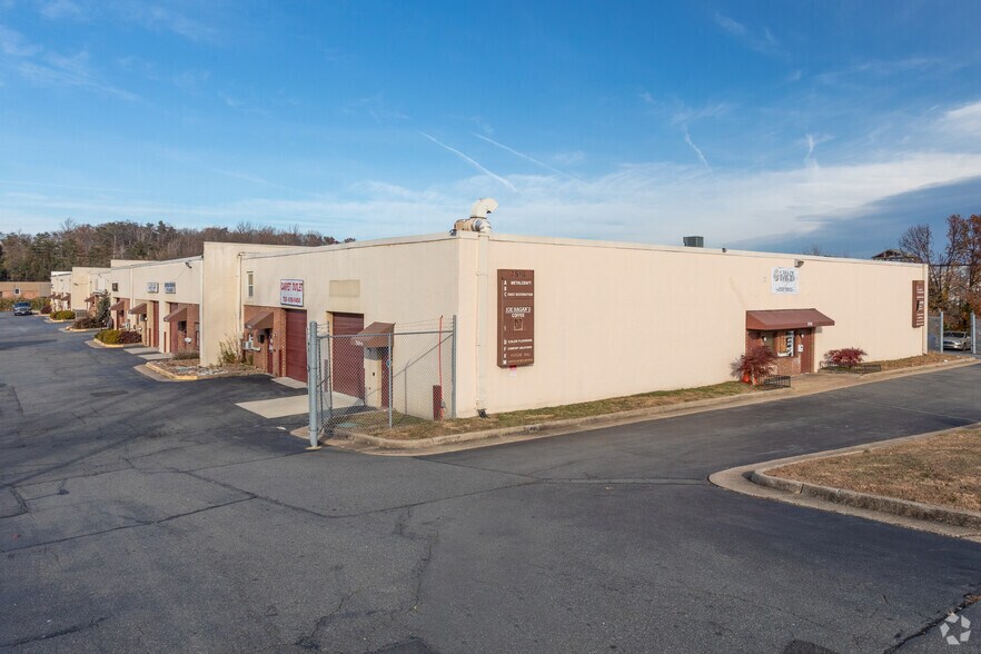 More Photos Of 7516-7518 Fullerton Rd, Springfield Warehouse For Lease