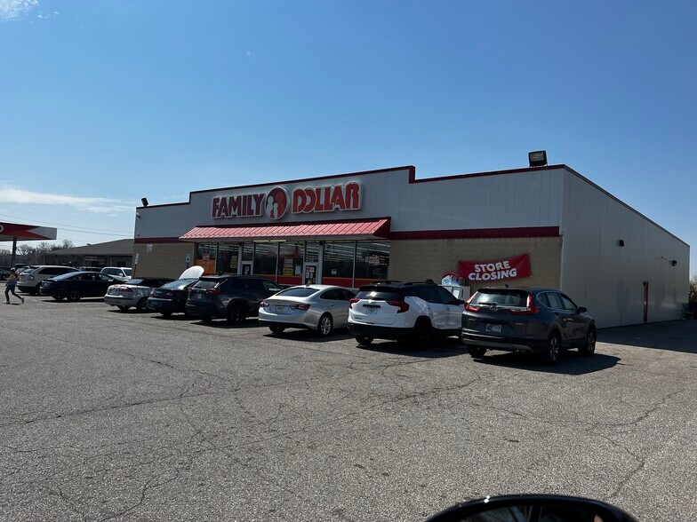 More Photos Of 3820 N German Church Rd, Indianapolis Freestanding For Lease