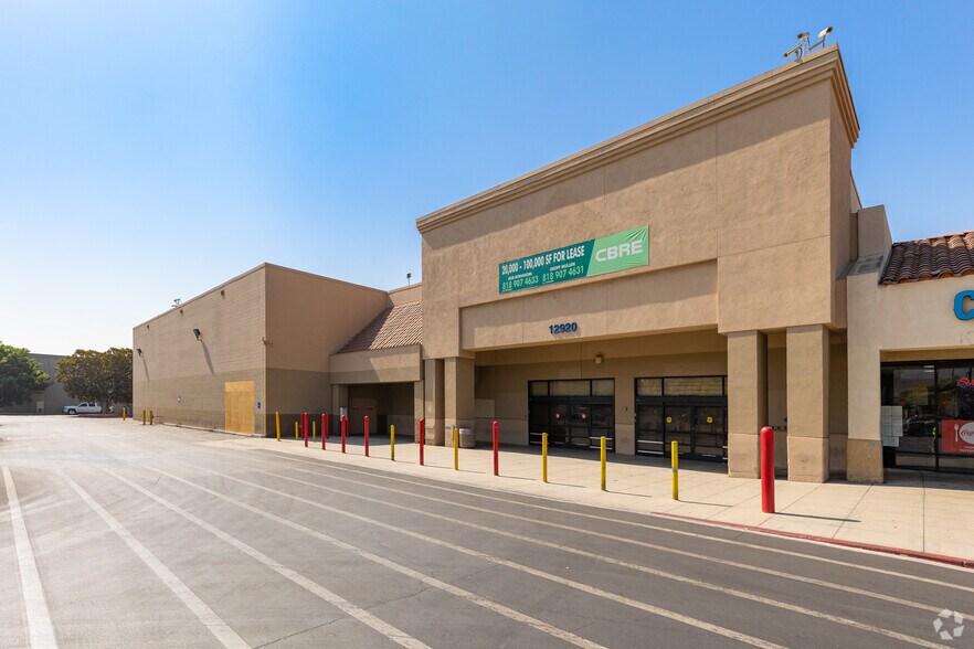 Primary Photo Of 12920 Foothill Blvd, Sylmar General Retail For Lease