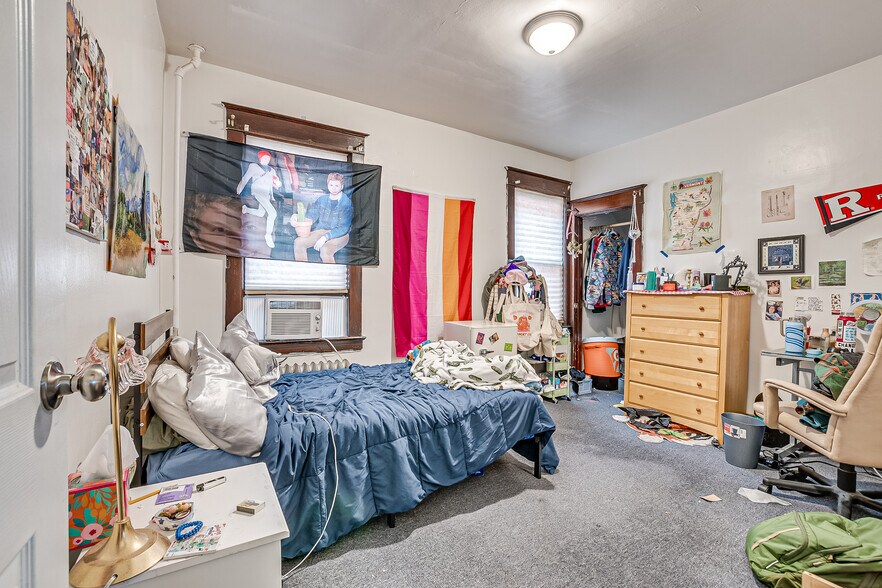 More Photos Of 60 Huntington St, New Brunswick Apartments For Sale