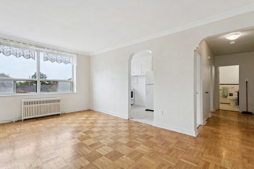 More Photos Of 1969 Eglinton Ave W, Toronto Apartments For Sale