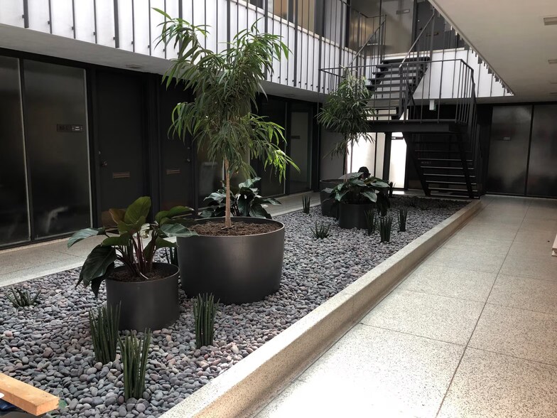 More Photos Of 3065 Rosecrans Pl, San Diego Loft Creative Space For Sale