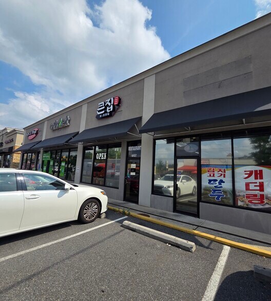 More Photos Of 7311 Little River Tpke, Annandale Storefront For Sale