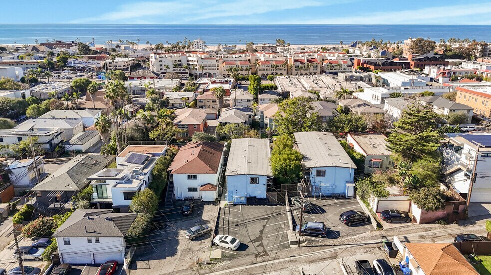 More Photos Of 240 3rd Ave, Venice Apartments For Sale