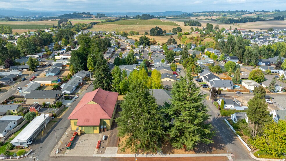 More Photos Of 229 E Monroe St, Carlton Apartments For Sale