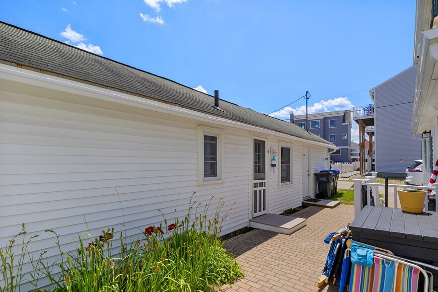 More Photos Of 165 E Grand Ave, Old Orchard Beach Apartments For Sale