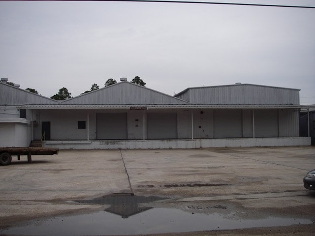 More Photos Of 5757 Adams Ave, Baton Rouge Warehouse For Lease