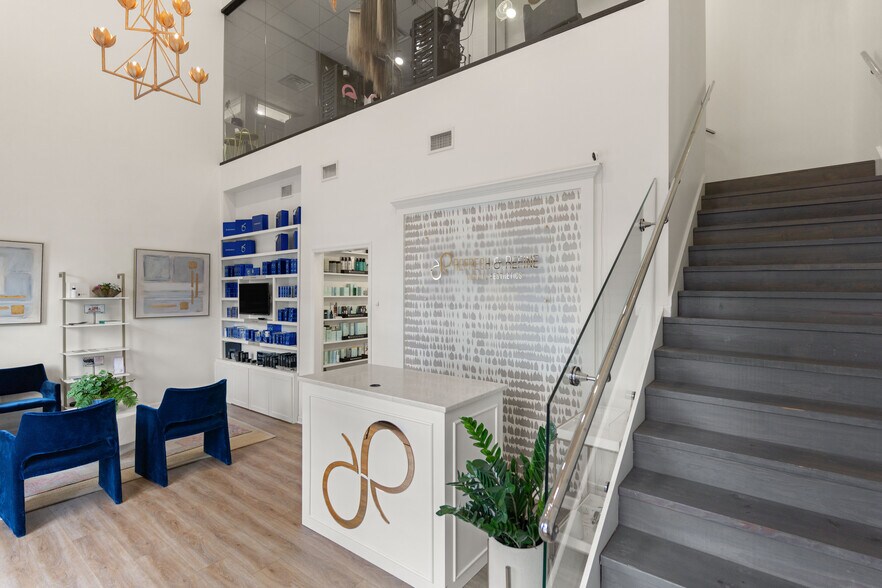 More Photos Of 100-126 Island Professional Park, Saint Simons Island Office For Sale