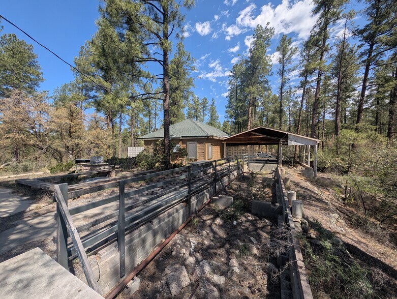 More Photos Of 101 Marapai Rd, Prescott Specialty For Sale