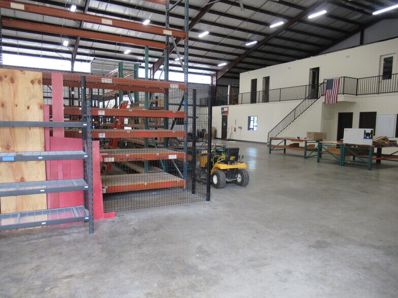 More Photos Of 21061 Gene Campbell Blvd, New Caney Warehouse For Sale