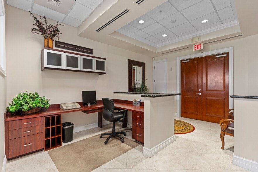 More Photos Of 6751 N Federal Hwy, Boca Raton Office For Sale