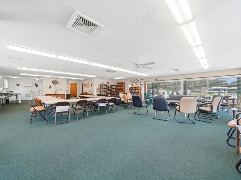 More Photos Of 601 Imperial blvd, Lakeland Specialty For Sale