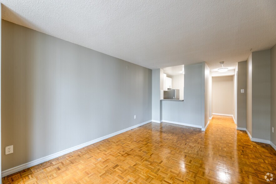 More Photos Of 20 Carlton Street, 25 Wood St, Toronto Apartments For Lease