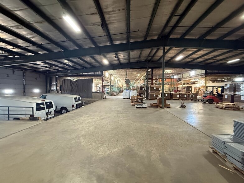 More Photos Of 2226 Springboro Pike, Dayton Manufacturing For Sale