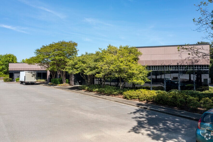 More Photos Of 4100 Colonnade Pky, Birmingham Office For Lease