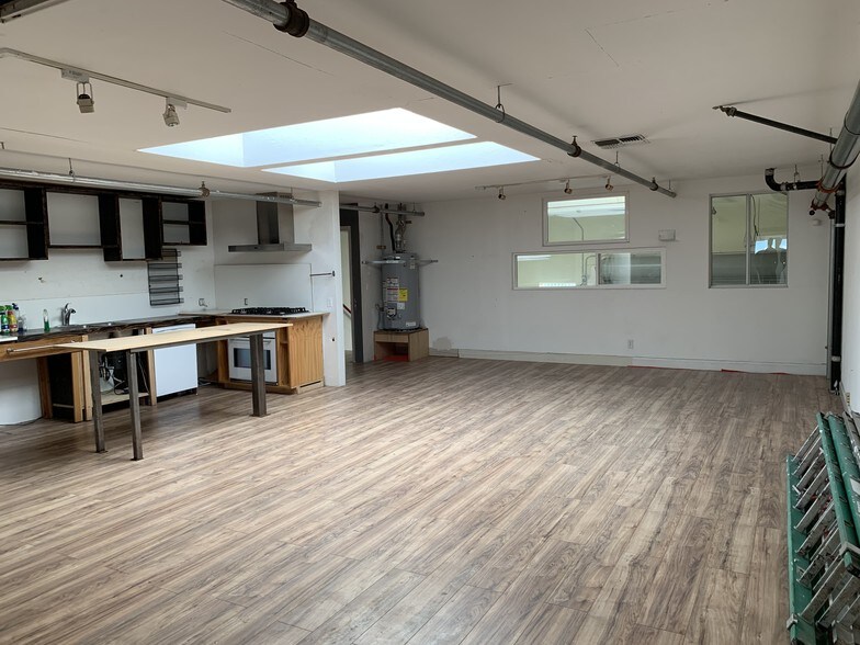 More Photos Of 870 Innes Ave, San Francisco Warehouse For Sale
