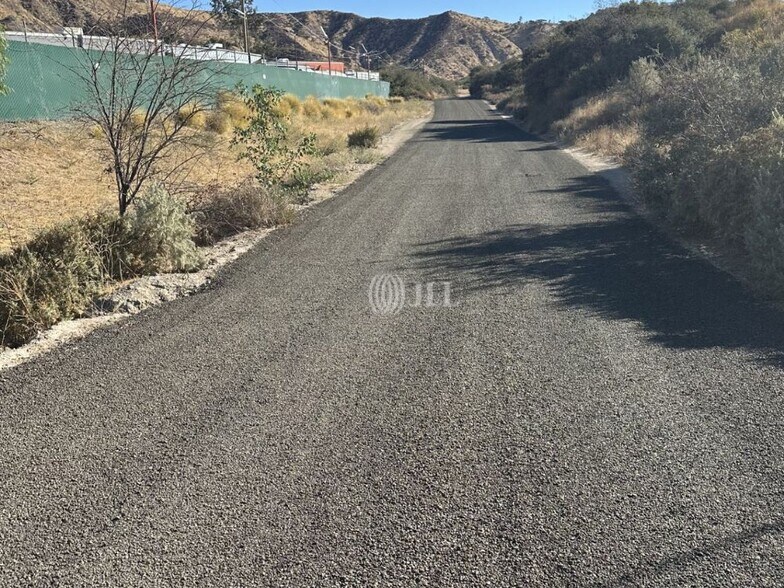 More Photos Of 14253 Davenport Rd, Santa Clarita Land For Lease