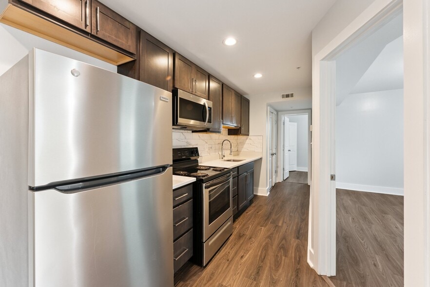 More Photos Of 2822 28th St SE, Washington Apartments For Sale