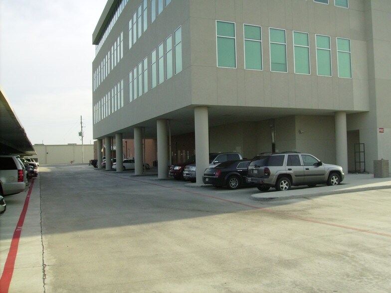 More Photos Of 410 W Grand Pky S, Katy Office For Sale