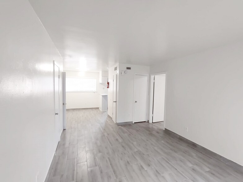 More Photos Of 4742 Yale St, Houston Apartments For Sale