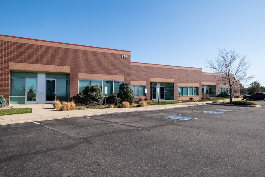 More Photos Of 791 Southpark Dr, Littleton Flex For Sale