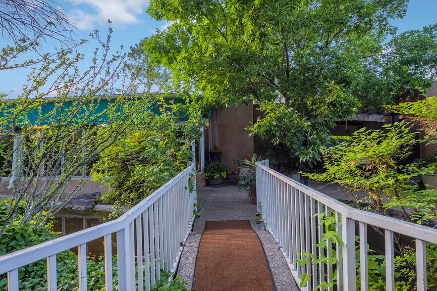 More Photos Of 8032 4th St NW, Albuquerque Restaurant For Sale