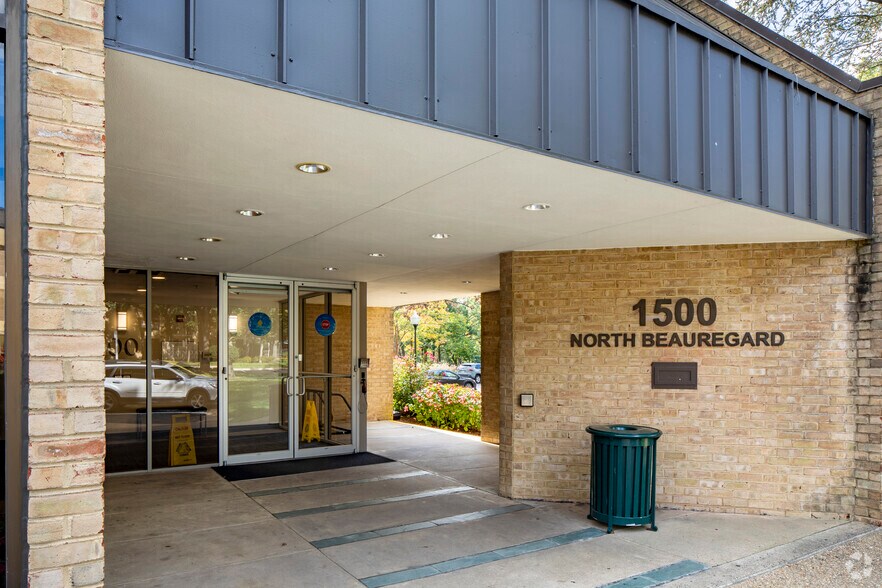 More Photos Of 1900 N Beauregard St, Alexandria Unknown For Sale