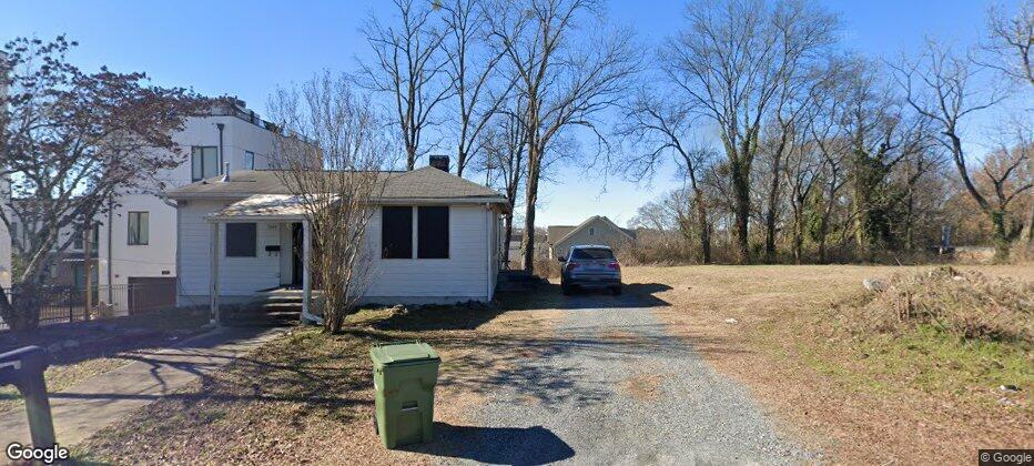 Primary Photo Of 1344 Boyd Ave NW, Atlanta Showroom For Lease