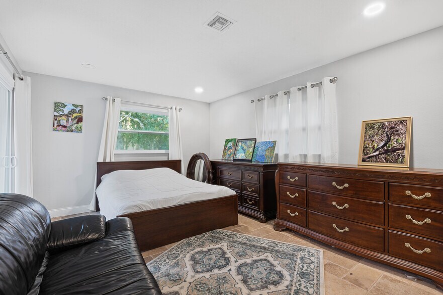 More Photos Of 5062 N Ocean Shore Blvd, Palm Coast Restaurant For Sale