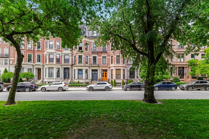 More Photos Of 57 Commonwealth Ave, Boston Apartments For Sale
