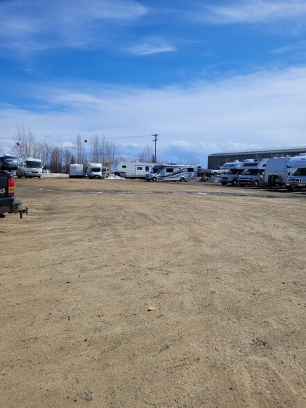 More Photos Of 3013 Pegar Road, Fairbanks Auto Repair For Sale