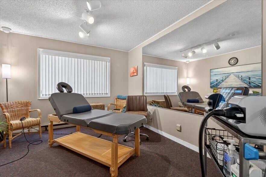 More Photos Of 9509 Soquel Dr, Aptos Office For Sale