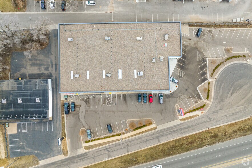 More Photos Of 8225-8229 Highway 7, Saint Louis Park Unknown For Lease
