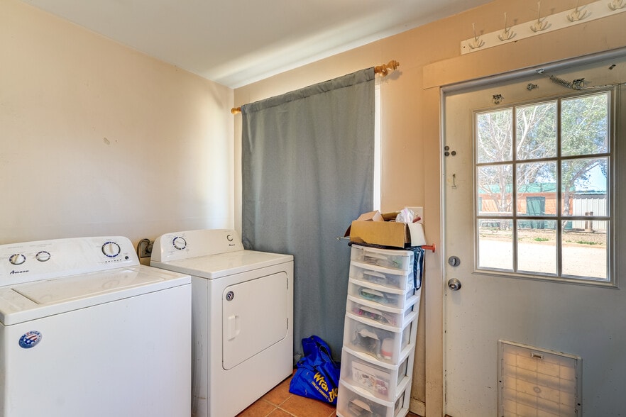 More Photos Of 7950 N Coyote Springs Rd, Prescott Valley Horse Stables For Sale