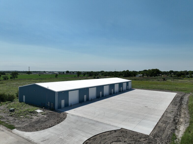 Primary Photo Of 200 Bloedorn ave, North Platte Industrial For Lease