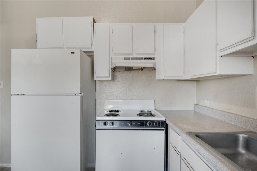 More Photos Of 2520 Ohio Ave, Richmond Apartments For Sale