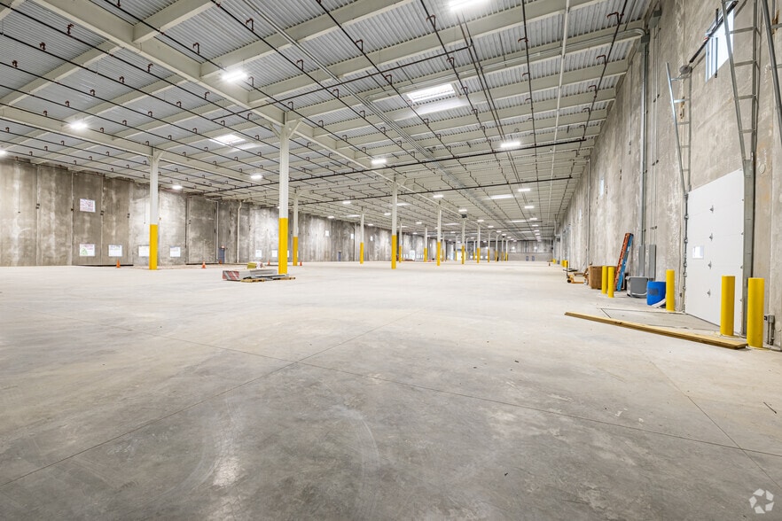 More Photos Of 730 Walnut Ave, Cranford Warehouse For Lease