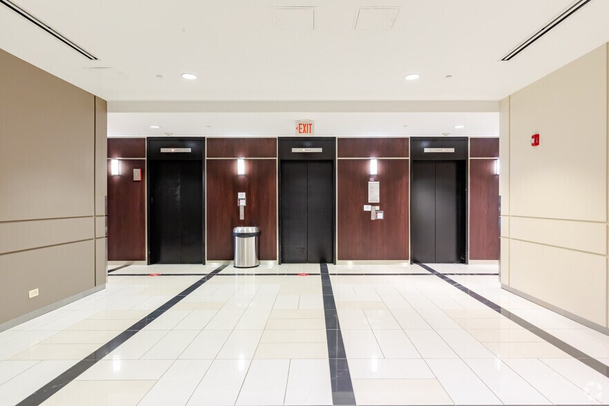 More Photos Of 1771 W Diehl Rd, Naperville Office For Lease