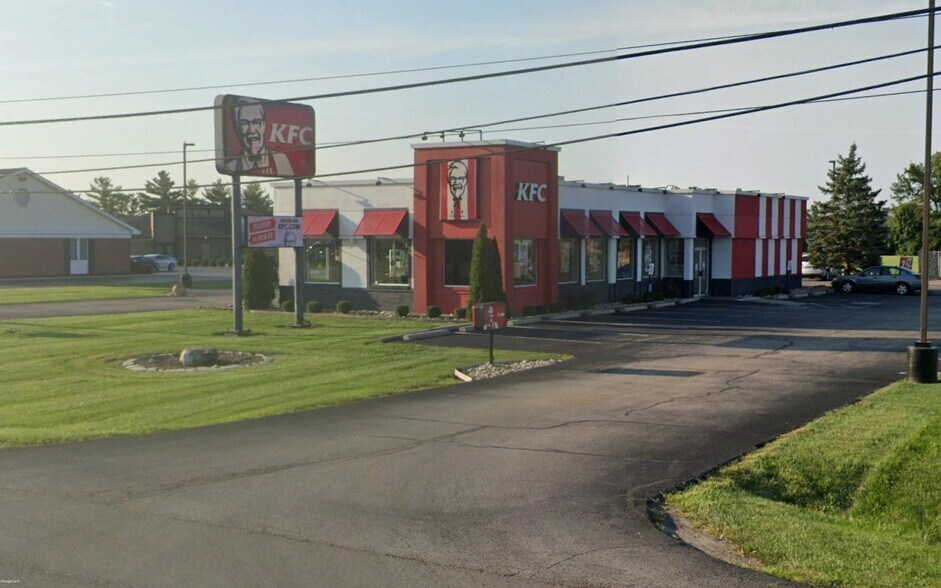 Primary Photo Of 1251 E Ash St, Piqua Restaurant For Lease