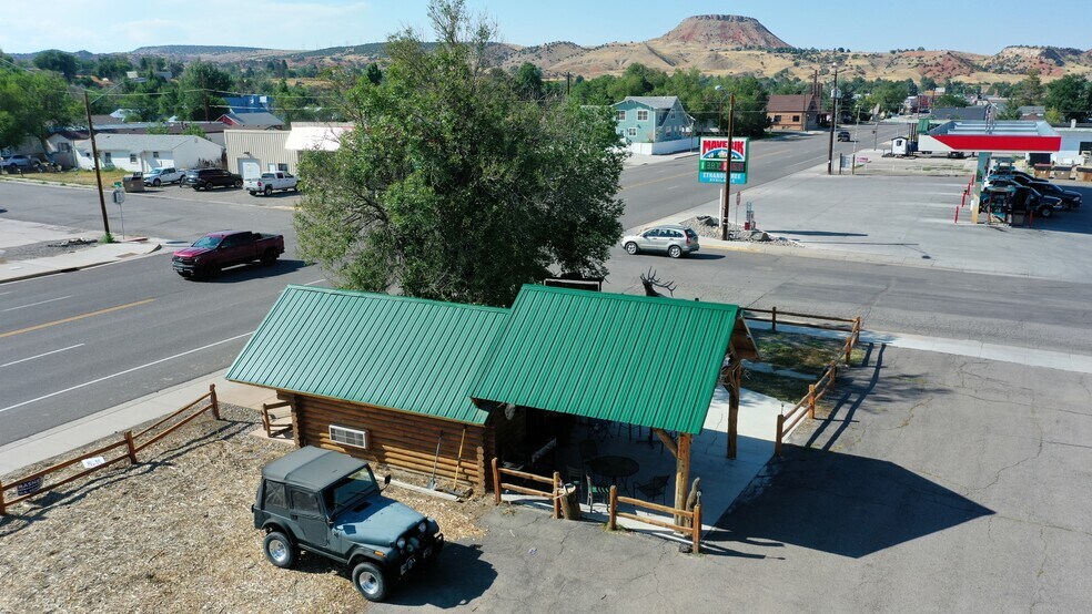 More Photos Of 501 S 6th St, Thermopolis Hotel For Sale