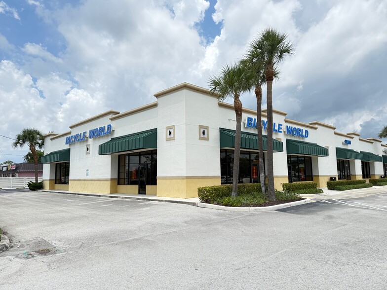 More Photos Of 6125-6155 Lake Worth Rd, Lake Worth Unknown For Lease