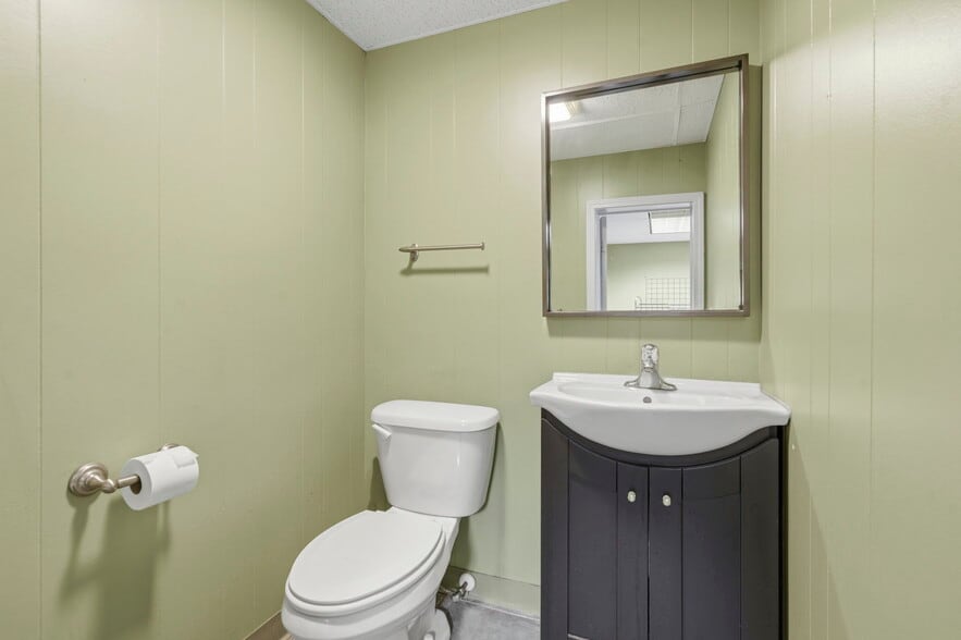 More Photos Of 5601 S Campbell Ave, Springfield General Retail For Sale