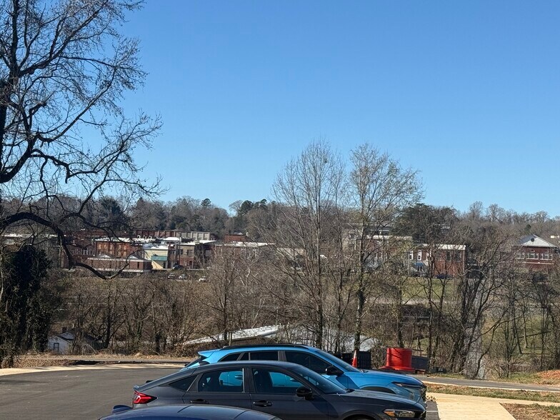 More Photos Of 198 Cowan St, Rutherfordton Apartments For Sale